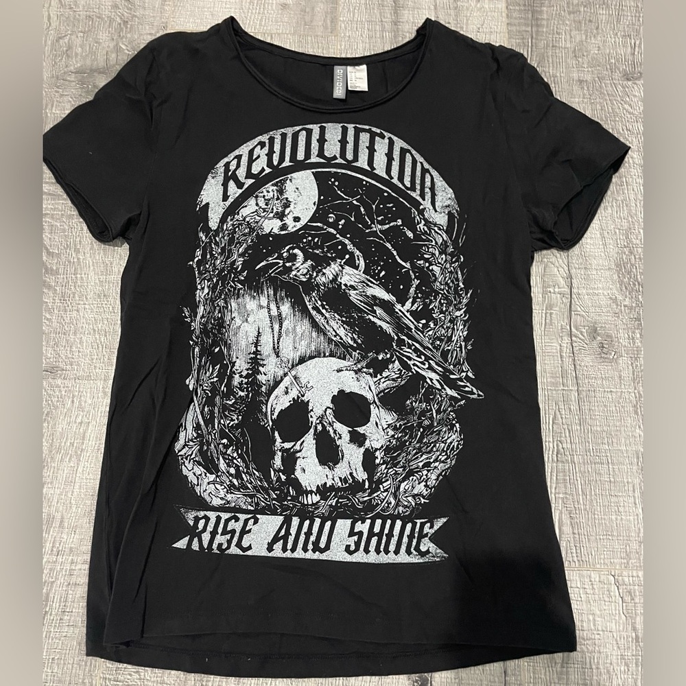 Divded Tshirt